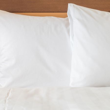 Holiday Inn Express Hotel & Suites Willows By Ihg Bagian luar foto