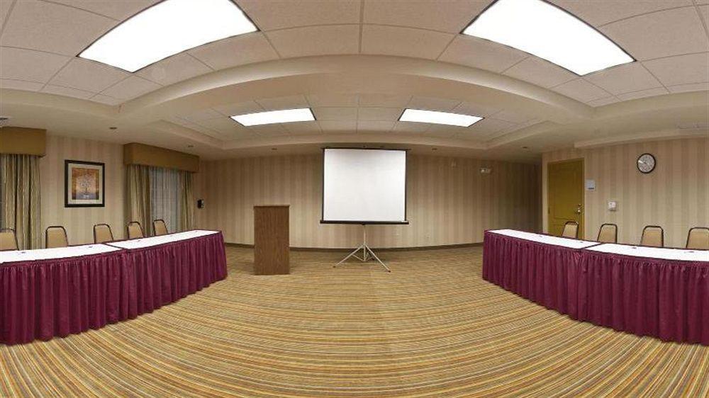 Holiday Inn Express Hotel & Suites Willows By Ihg Bagian luar foto